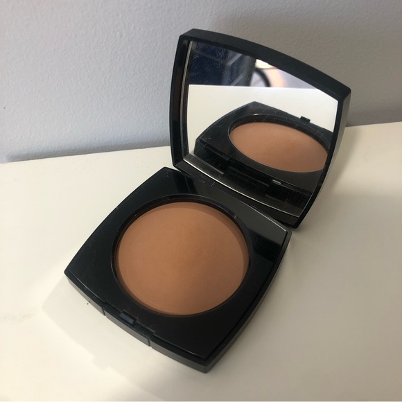 CHANEL LES BEIGES HEALTHY GLOW POWDER - Picture 2 of 5